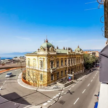 Studio Apartman Piramida Rijeka Extérieur photo